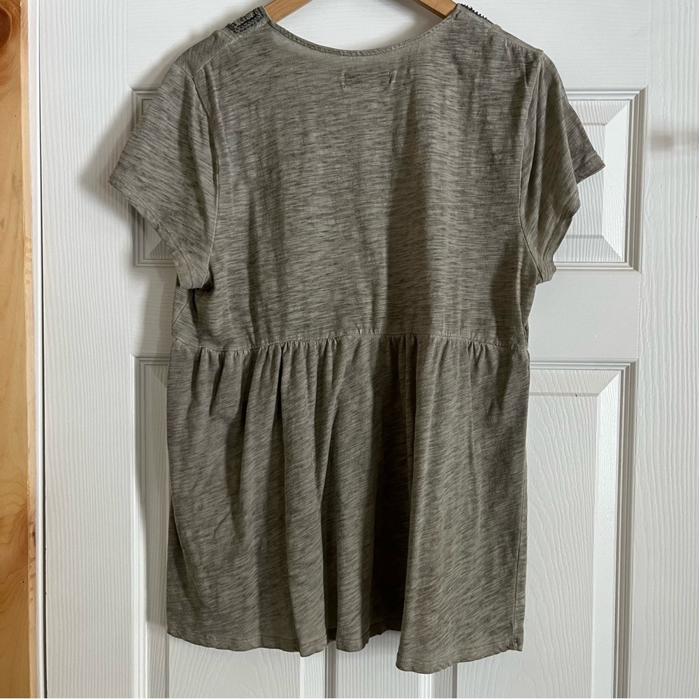 Embroidered Top - Picture 6 of 6